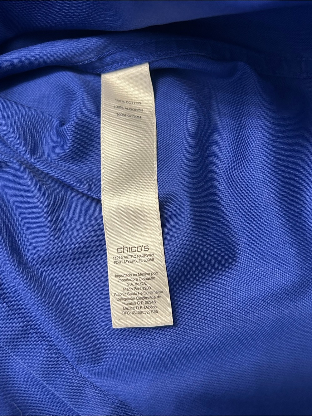 Chico’s No-Iron Royal Blue Button Front Shirt Long Sleeve Size 1 - Picture 6 of 9